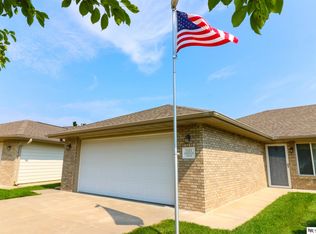 2125 Kingswood Cir, Lincoln, NE 68521