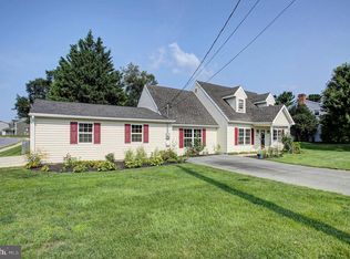 83 Grandview Ave, Chambersburg, PA 17201
