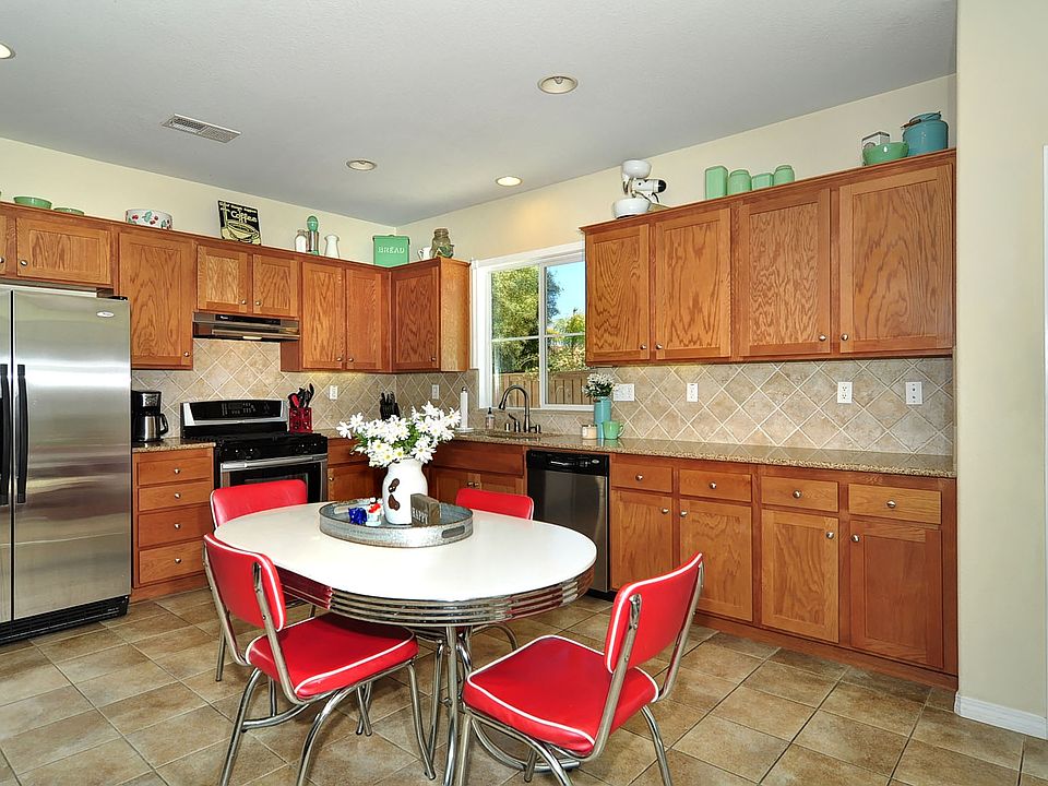 2nd image of 19735 Berrywood Dr