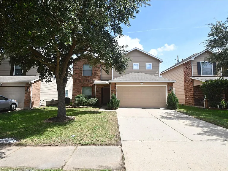 24406 Lakecrest Village Dr — Photo 2