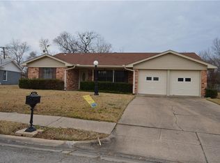 5302 Hilltop Dr, Greenville, TX 75402