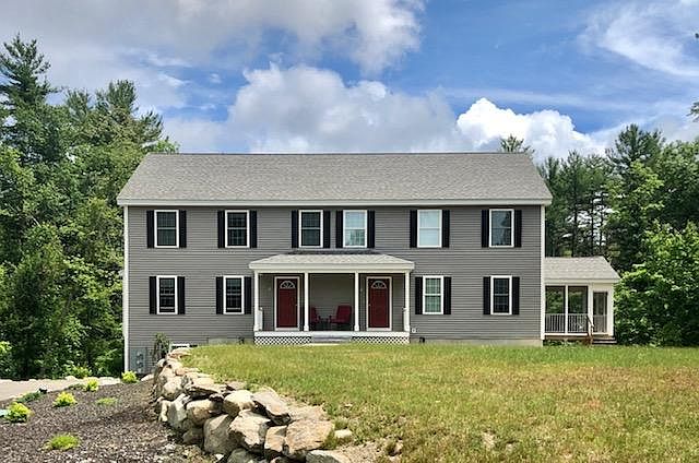 Spacious yard on 4 Acres