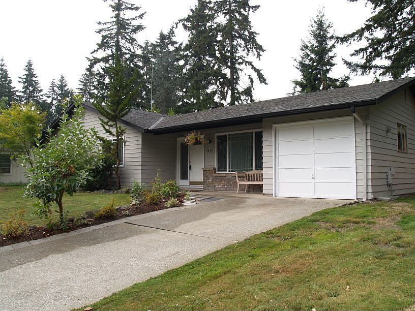 1st image of 1433 166th Pl NE