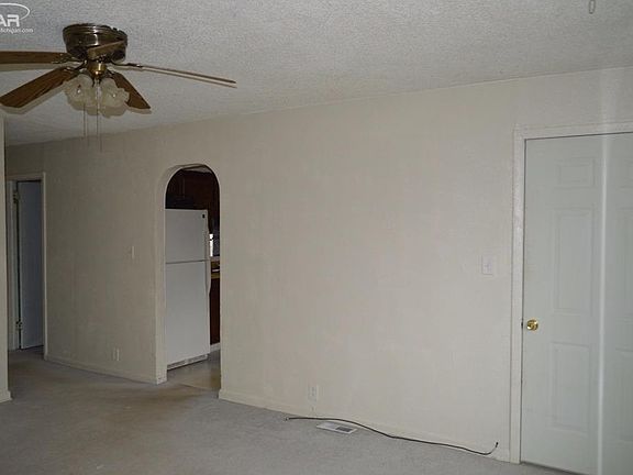 4th image of 2264 E Boatfield Ave
