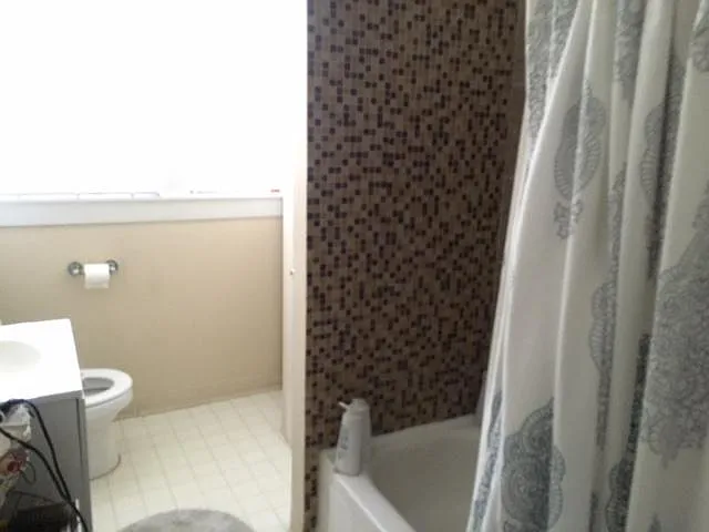 1893 Walker Ave — Photo 2