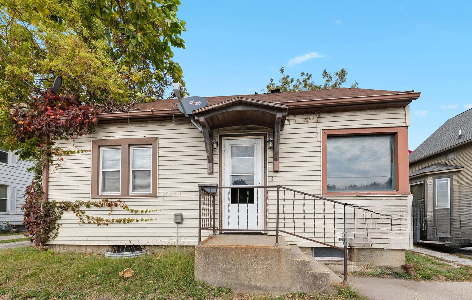 317 E Lincolnway photo 1