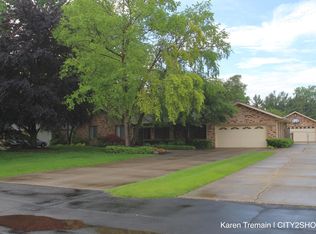 19398 Faulman Rd, Clinton Township, MI 48035