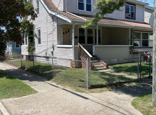 16 1/2 E Thompson Ave, Gloucester City, NJ