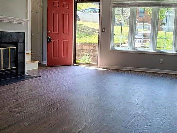 3rd image of 194 High Creek Dr #194