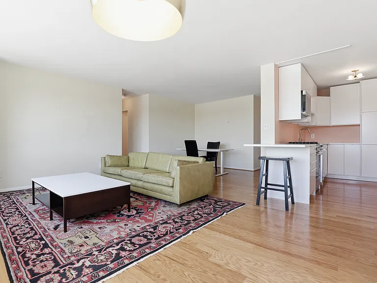 1330 New Hampshire Ave NW #715 — Photo 8