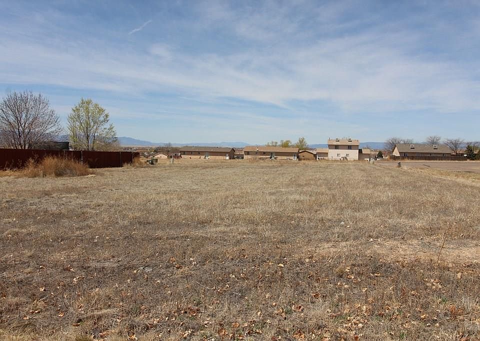 2nd image of 352 W Concho Dr