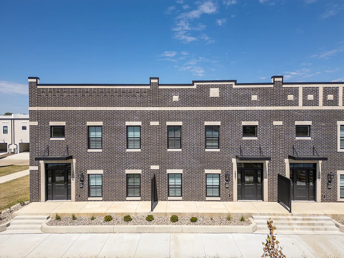 Building Photo - West Heights