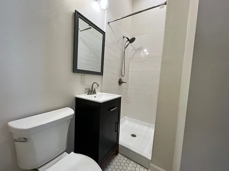 904 Scott St #1 — Photo 34