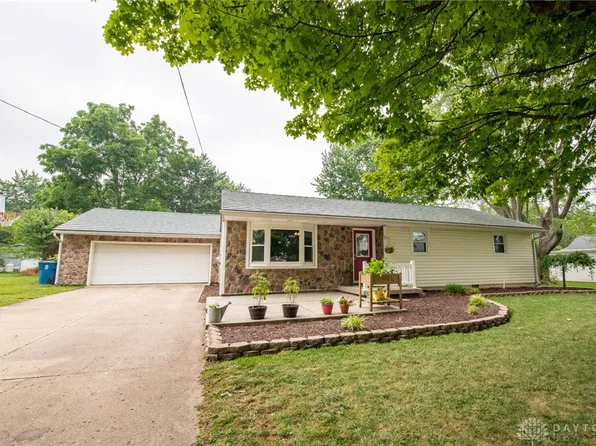 7457 Wellbaum Rd, Brookville, OH 45309