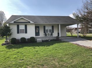 607 John St, Lafayette, TN 37083