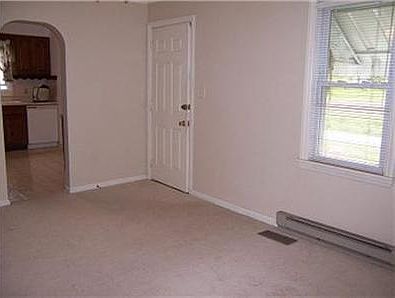 3rd image of 24 Lewis St