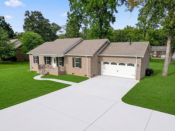 3rd image of 1006 Ovoca Rd