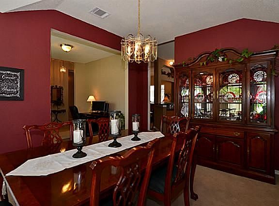 4th image of 3803 Rosewood Ln
