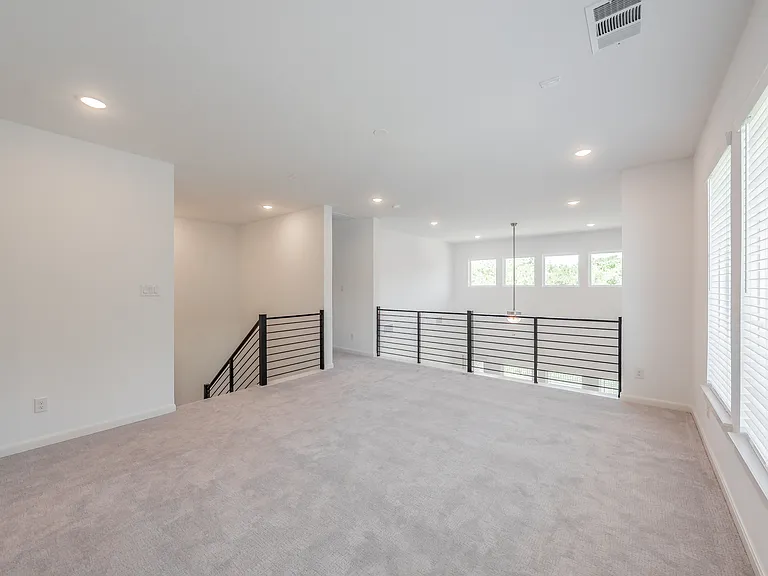 Living 2 upstair - overlooking trees