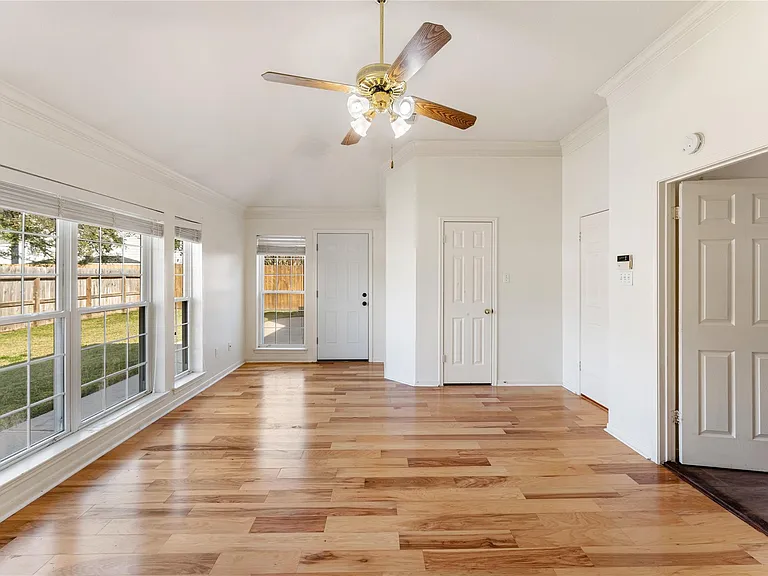 4626 Plantation Creek Dr — Photo 16