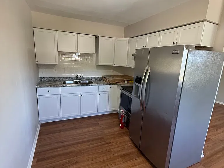 325 Sentinel Dr — Photo 9