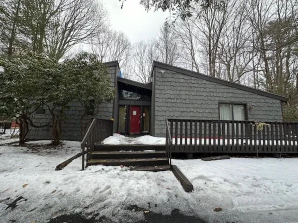 62 Scarborough Circle, Rock Hill, NY 12775