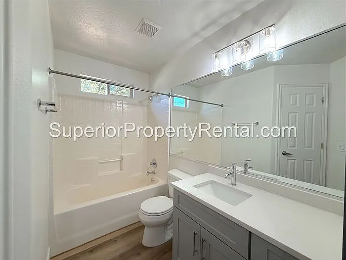 2196 W 1390 N — Photo 8