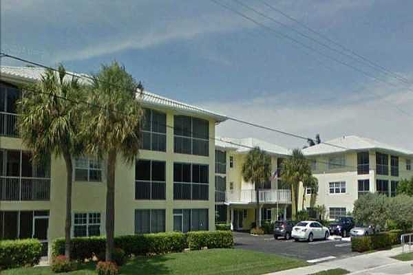 Home For Sale In The Delhaven