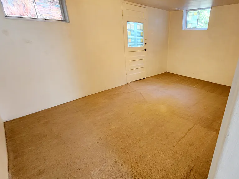 305 Scott Ave #B — Photo 10