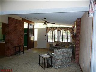 4th image of 8 Little Ln