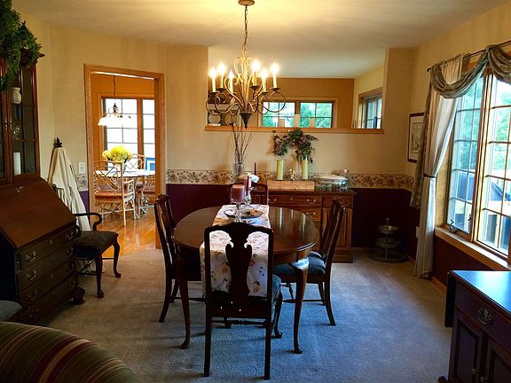 3rd image of 2984 Carlingford Ln