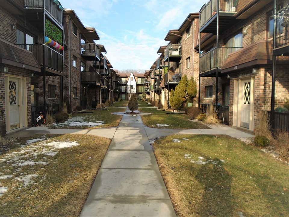 1st image of 7608 W Lawrence Ave #C-2