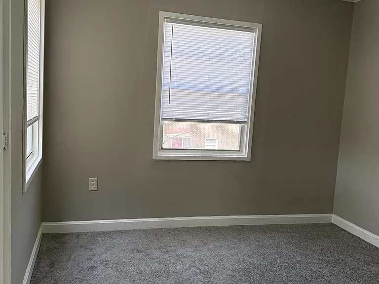 127 Crestview Dr #3 — Photo 7