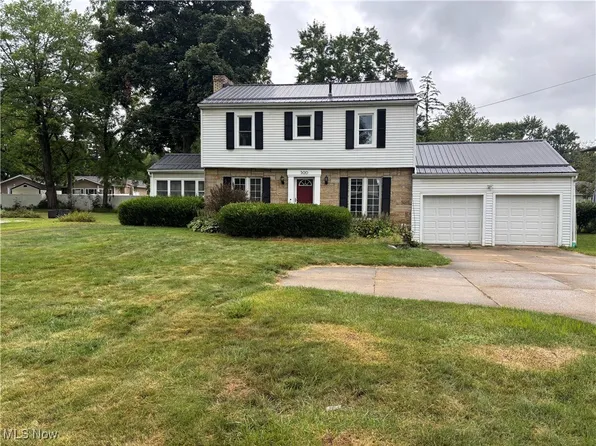 300 N Revere Rd, Akron, OH 44333