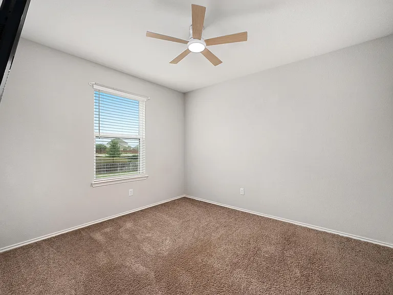 129 Purple Heart Dr — Photo 22