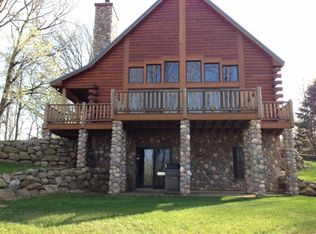 83441 County Road 652, Lawton, MI 49065