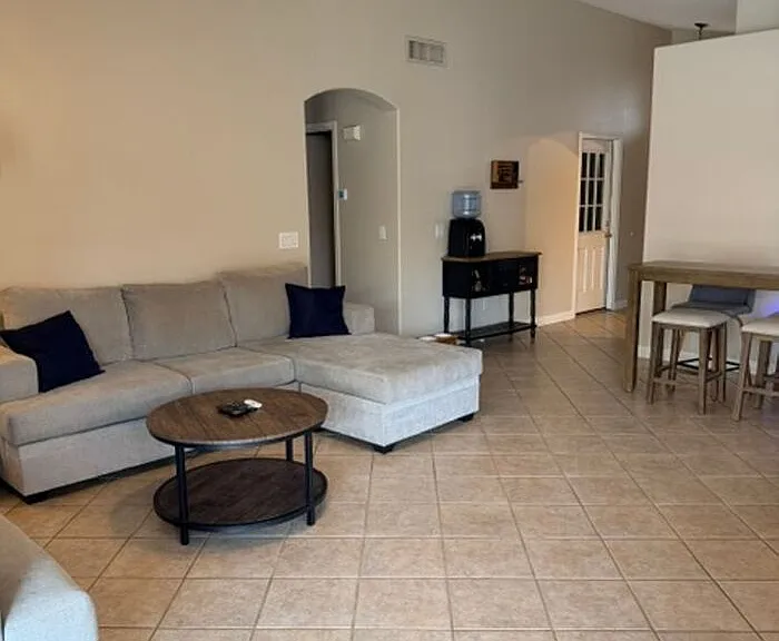 740 W Baylor Ln — Photo 8