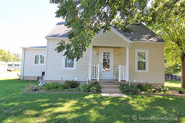 1st image of 210 Ste Genevieve Dr