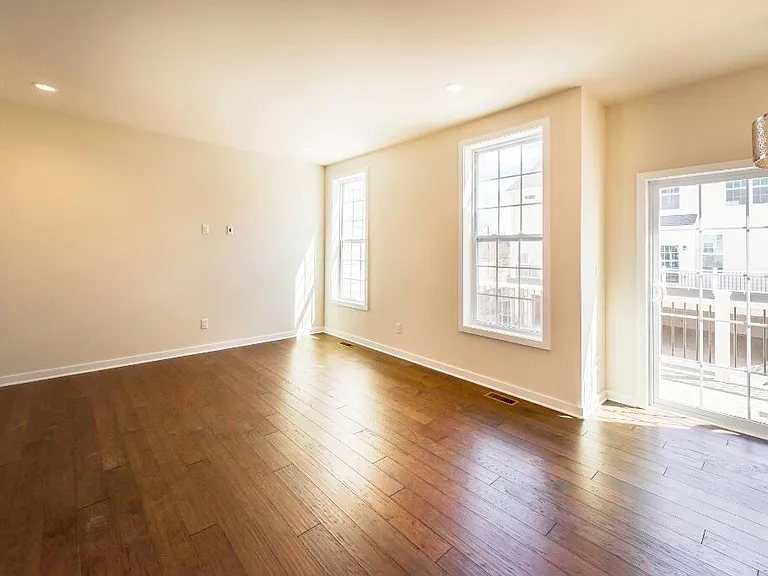 2843 Hardwick Rd — Photo 18