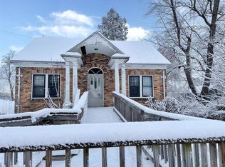3890 S Washington Rd, Saginaw, MI 48601
