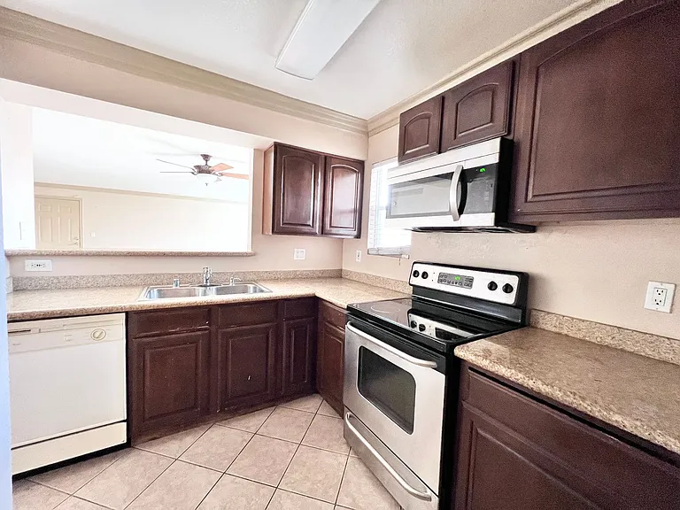 1150 N Buffalo Dr #1077 — Photo 13