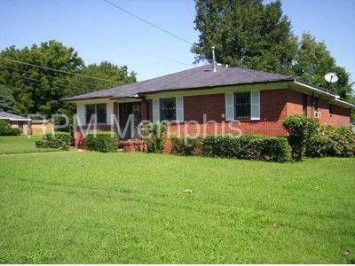 18 E Rollins Rd, Memphis, TN, 38109