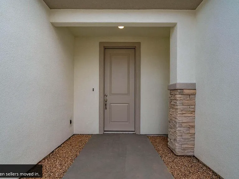 527 N 550 W — Photo 2