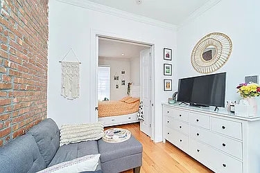 Rented by Living New York