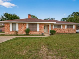 2107 Old Alvin Rd, Pearland, TX 77581