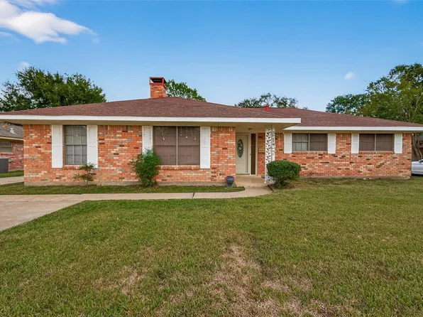 2107 Old Alvin Rd, Pearland, TX 77581