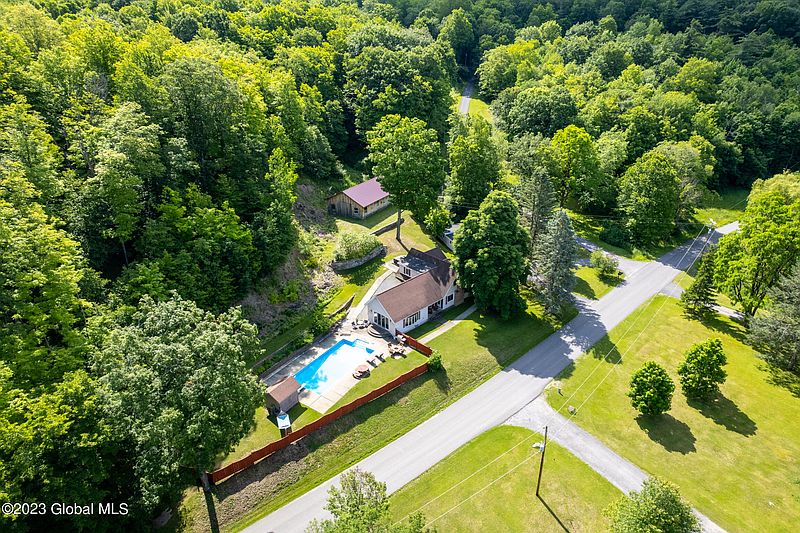 2nd image of 341 Mountain Road