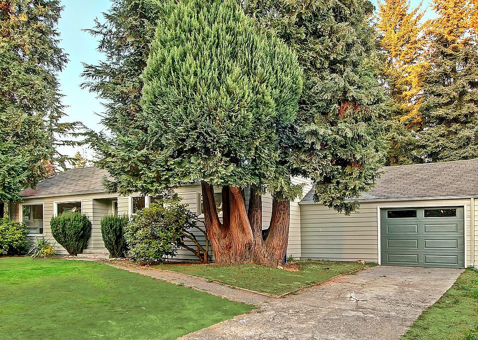 1st image of 6229 208th St SW
