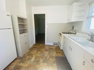 1218 Sycamore St, Crown Point, IN 46307