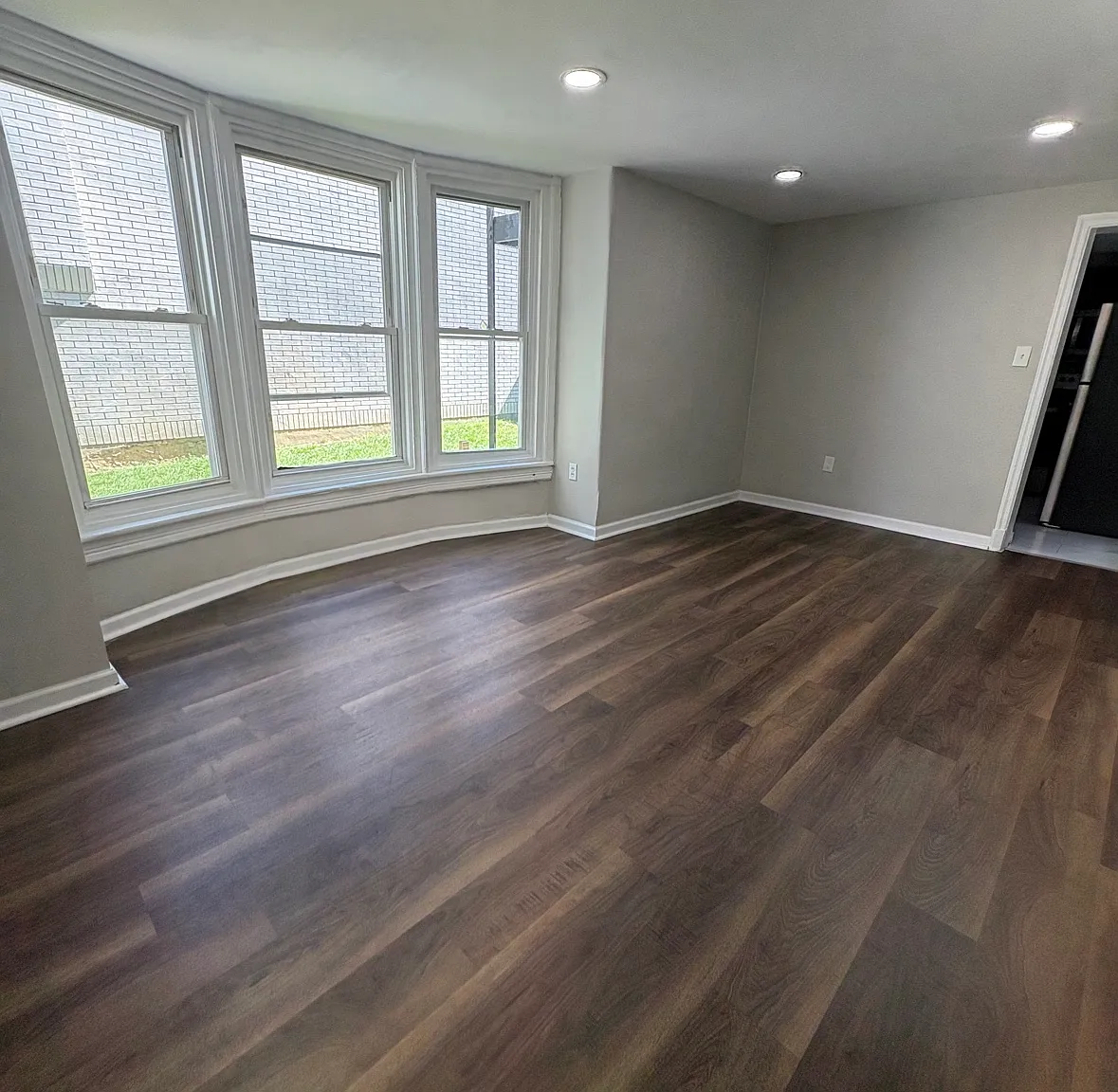 2 bed, 800 sqft, $1,550 — Photo 2